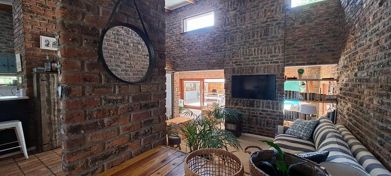 4 Bedroom Property for Sale in Dormehls Drift Western Cape